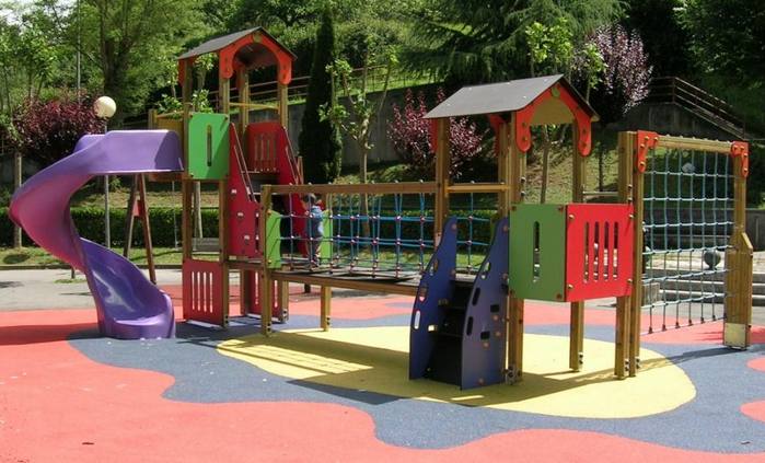 Estructuras multijuegos  para parques infantiles
