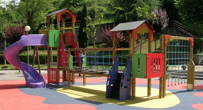 Parques infantiles para hoteles, campings y restaurantes.