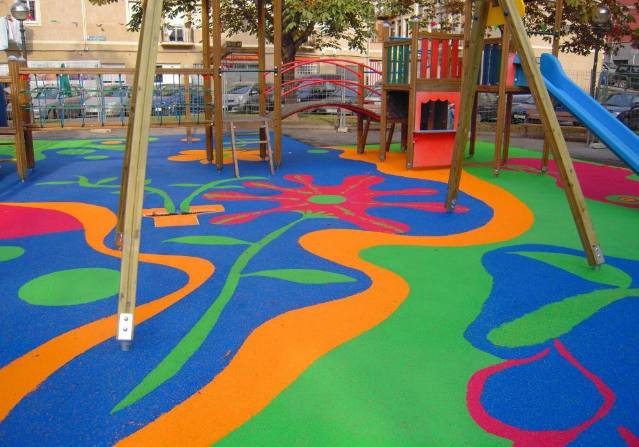 Suelos de caucho para parques infantiles